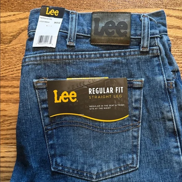 NWT Lee Men's Regular Fit Straight Leg Denim Jeans, 34x32, Pepper Stone Color - Picture 2 of 6